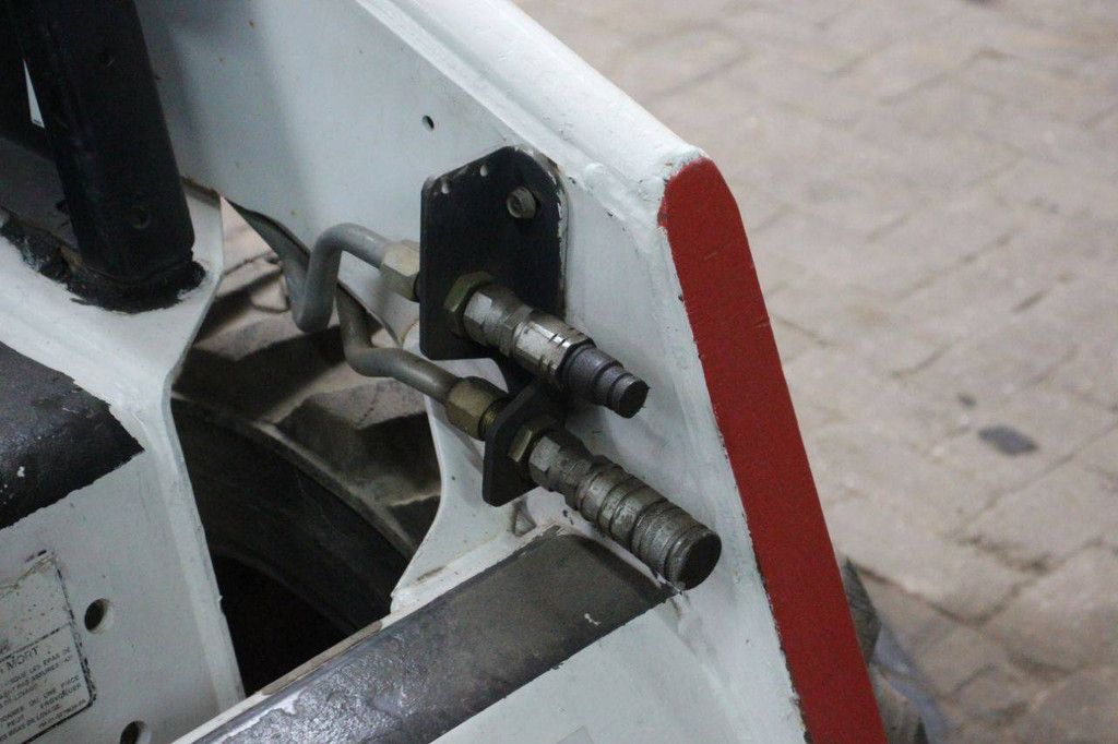 Schranklader Bobcat 753 Diesel 32kW