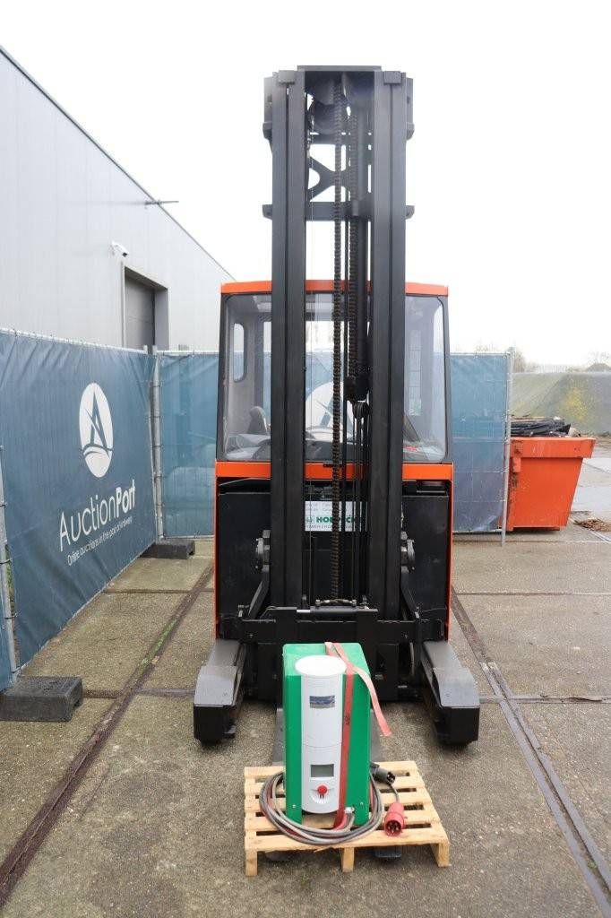 Reach truck BT RRE140CC Electric 1400kg 7.7m 2013
