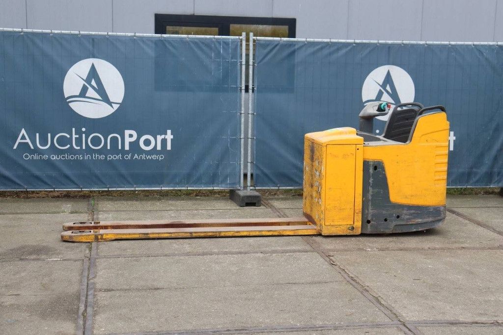 Pallet truck Jungheinrich ERE 225 Electric 2500kg 2016