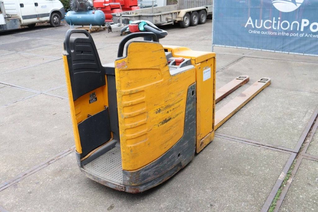 Pallet truck Jungheinrich ERE 225 Electric 2500kg 2016