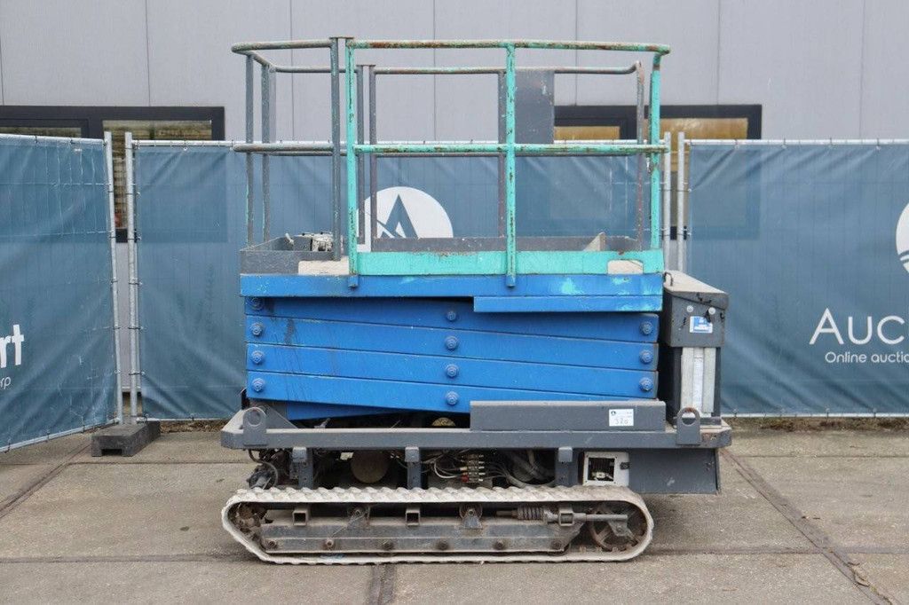 Scissor lift electric