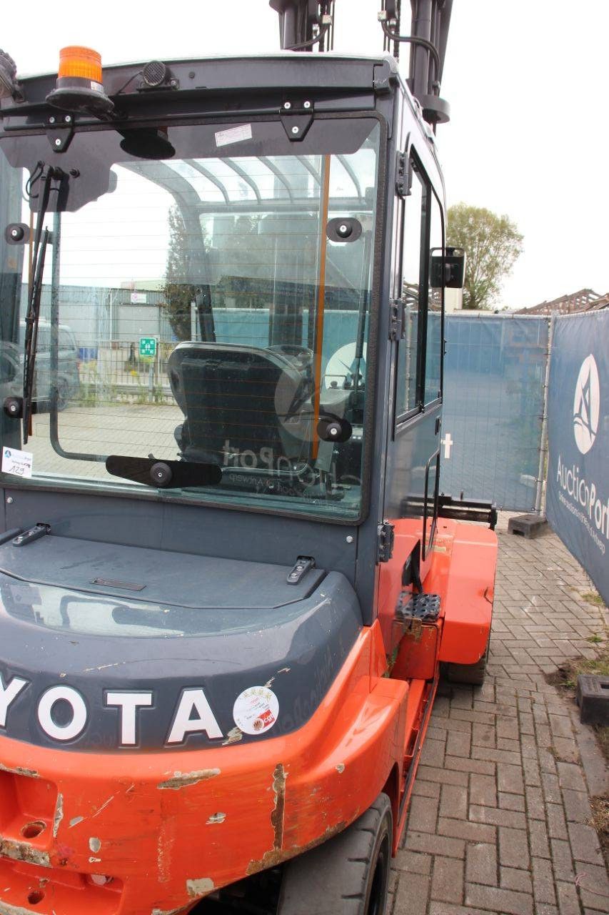 Forklift Toyota 8FBMT50 Electric 5000kg 2016