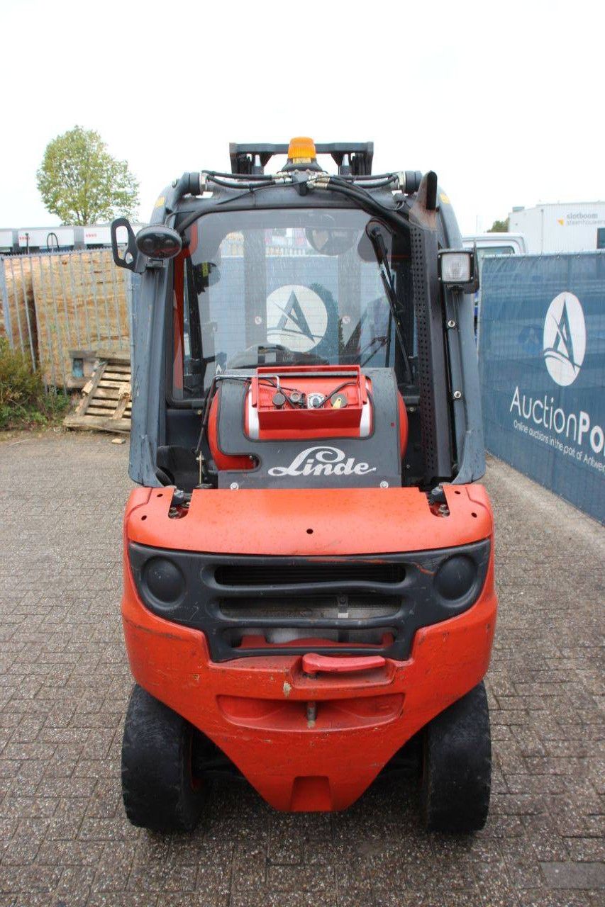 Gabelstapler Linde H25T-01 LPG 2500kg 7m 2010