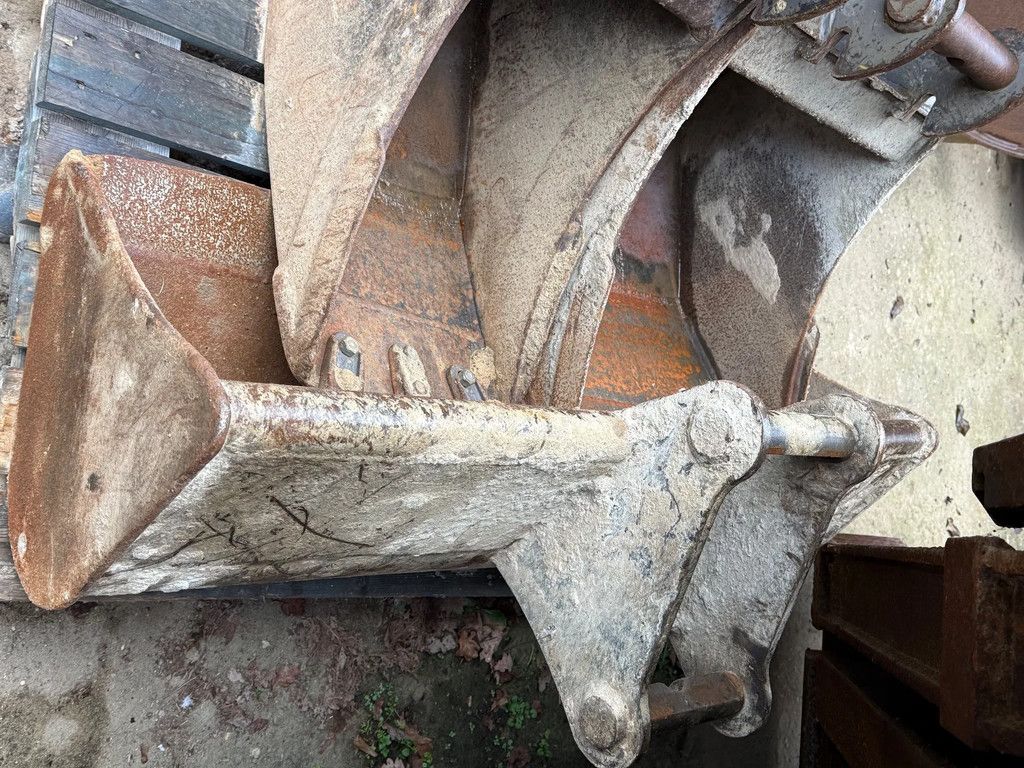 Volvo EC35D one Bucket