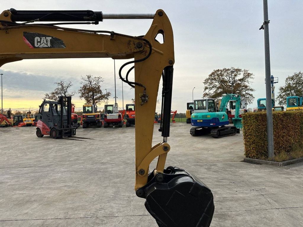 Midi-Bagger Caterpillar 306 Diesel 2011