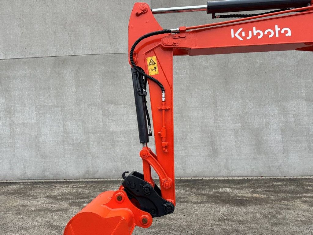 Midi-Bagger Kubota KX155-3SZ Diesel 2012