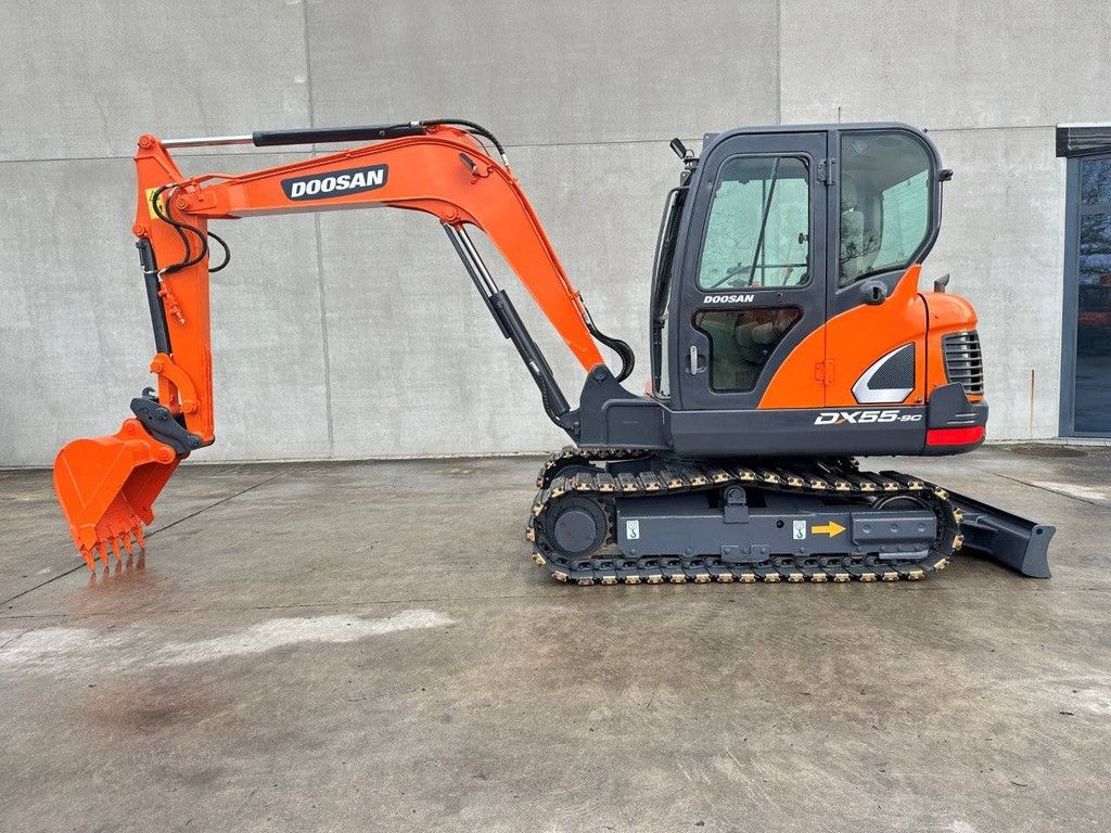 Doosan DX55-9C Diesel-Midi-Bagger 2018