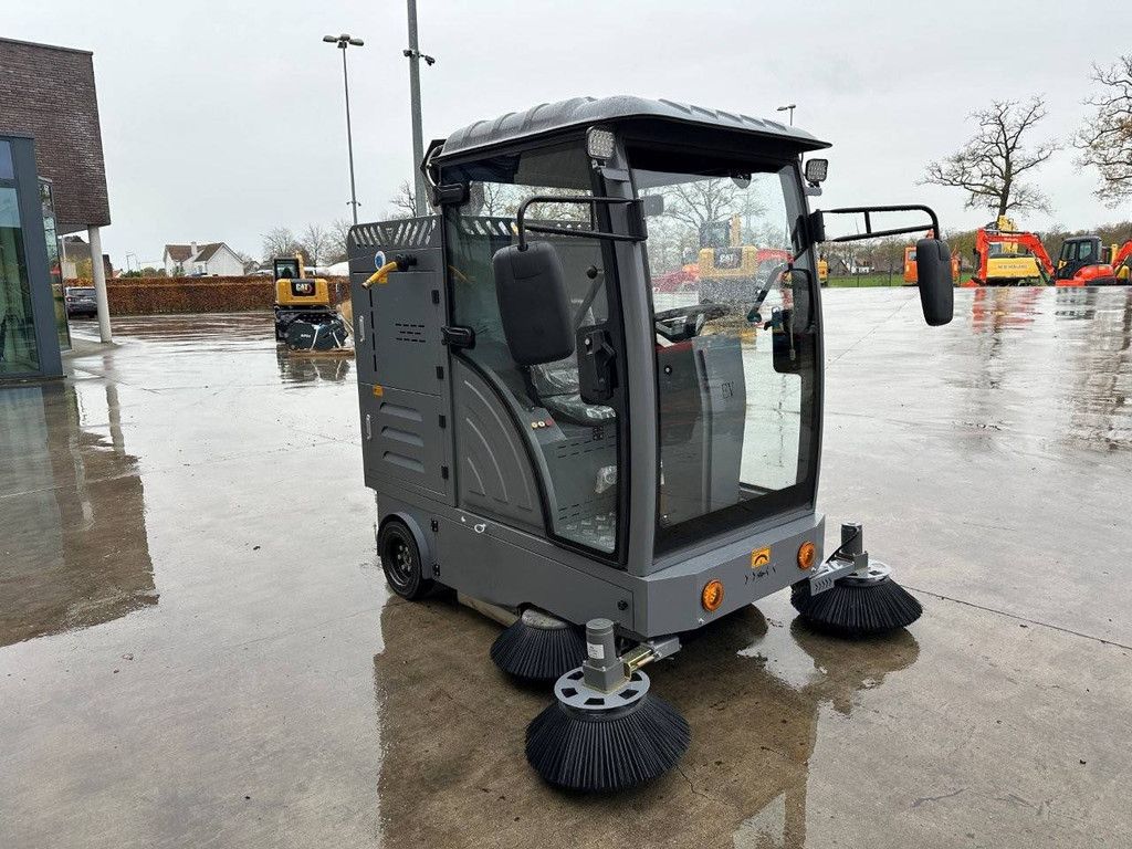 Sweeper OKG DY2000 Electric 2025 New