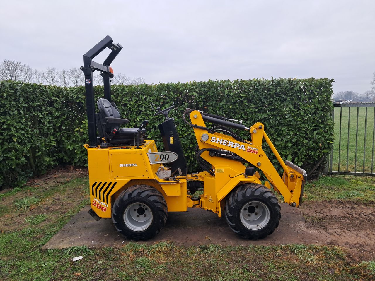 Sherpa 200 / Mini shovel / Loader / Kubota / Kniklader / Knikmop