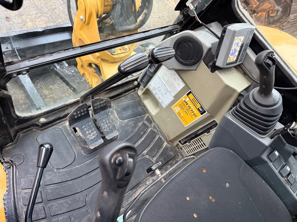 Caterpillar 305.5E One Bucket