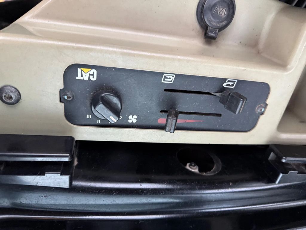 Caterpillar 305.5E One Bucket