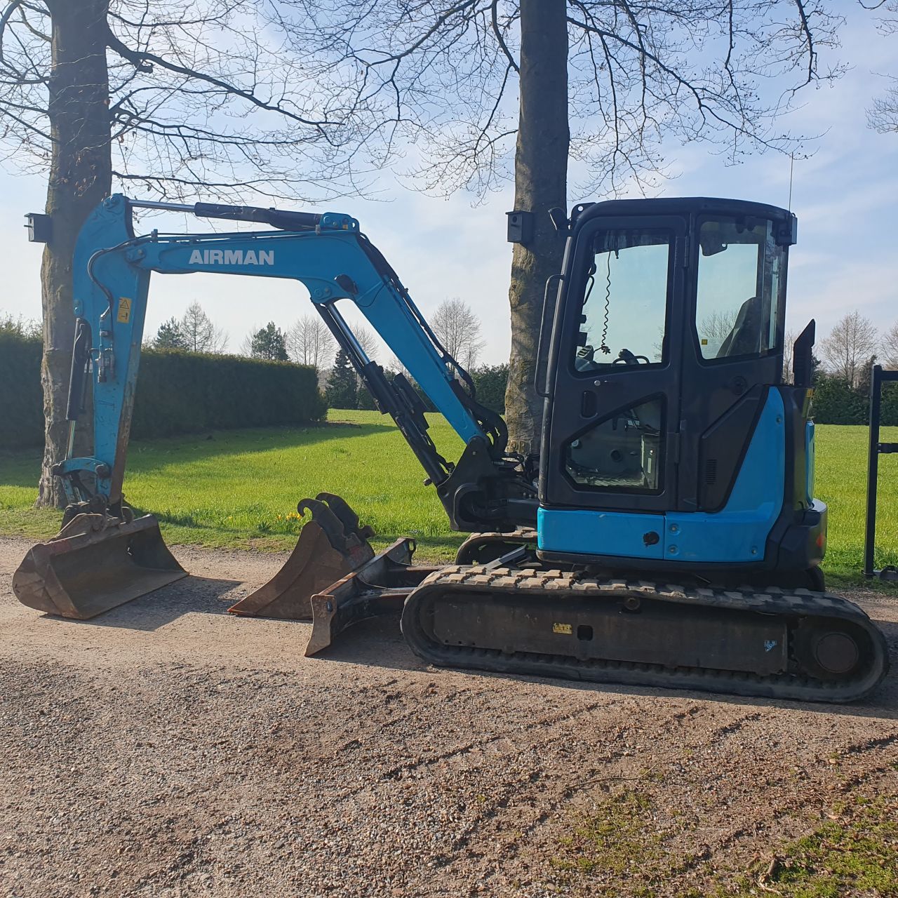 Minigraver hitachi airman ax 45 u