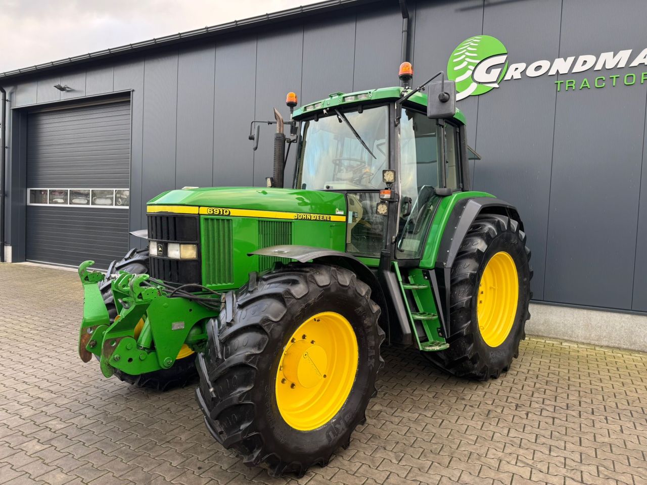 John Deere 6910 PQ