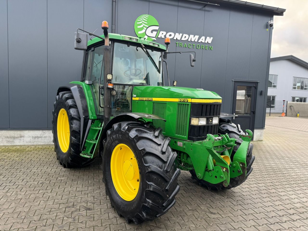 John Deere 6910 PQ