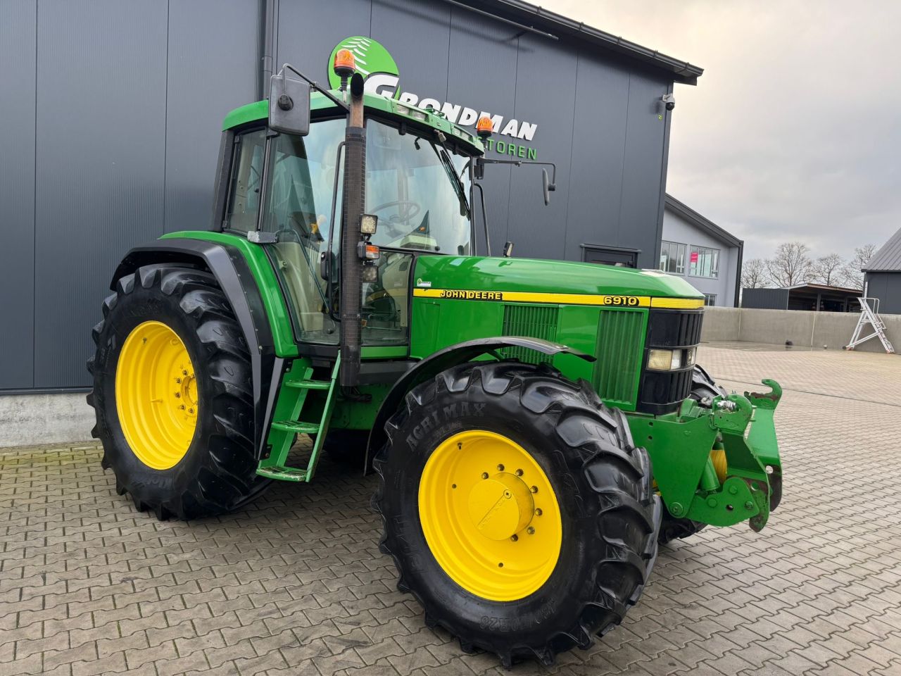 John Deere 6910 PQ