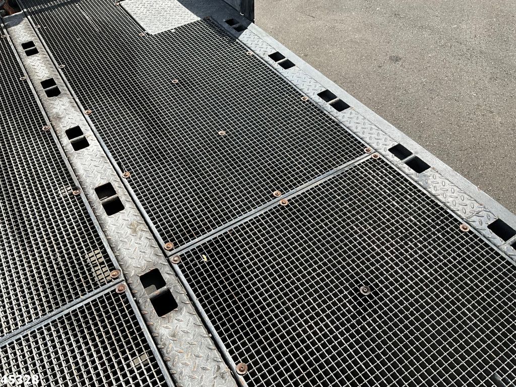 Scania P 410 8x2 Euro 6 Retarder Autotransporter met hydraulische oprijrampen