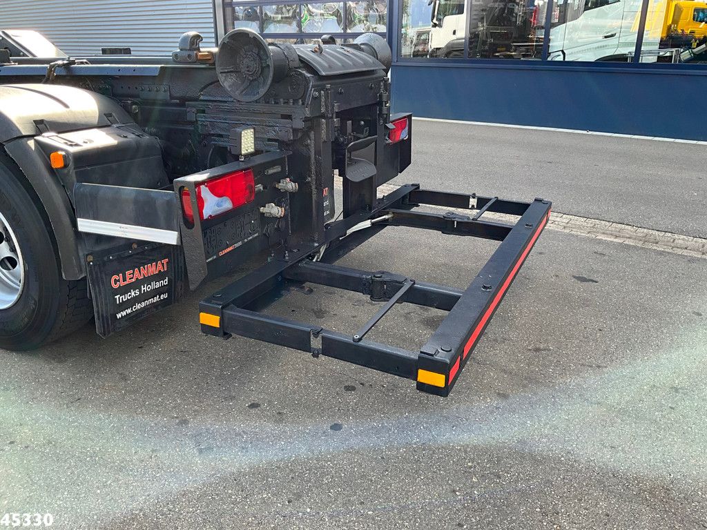 MAN TGS 26.360 6x4 Hiab 12 Tonmeter laadkraan