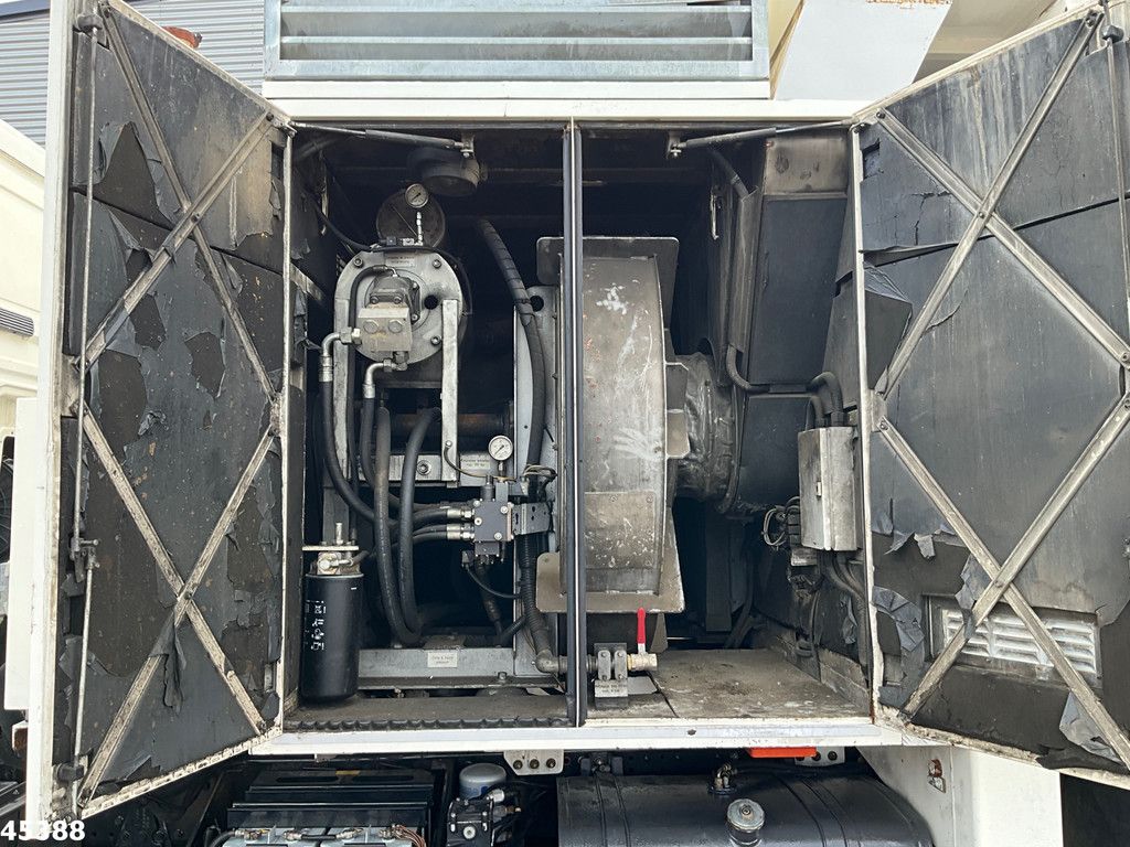 Man TGA 33.440 6x4 MTS Dino 8m³ Saugbagger Just 173.476 km!