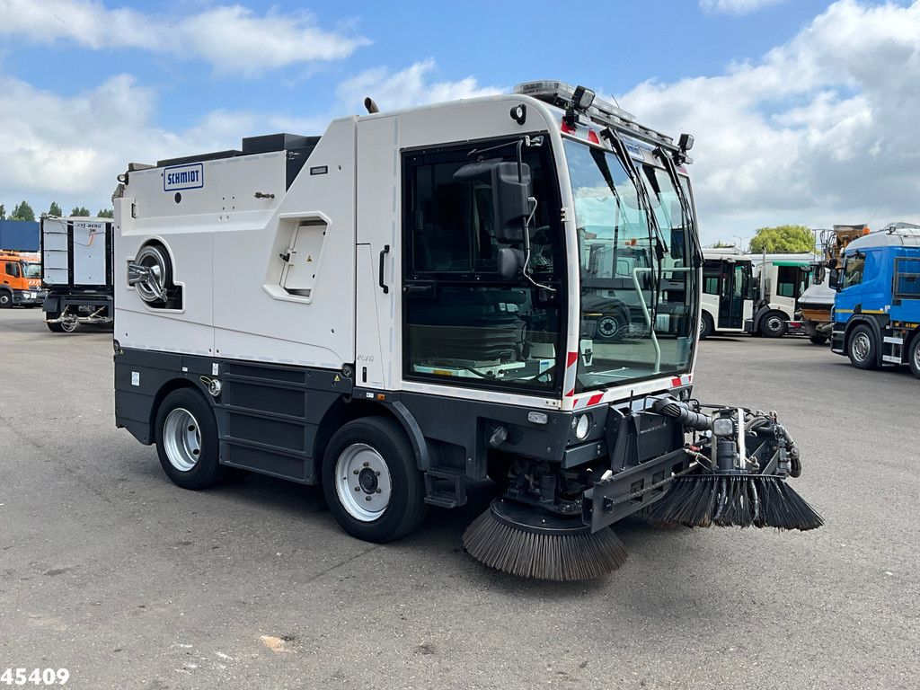 Schmidt Cleango 500 Compact Euro 6 with 3-rd brush