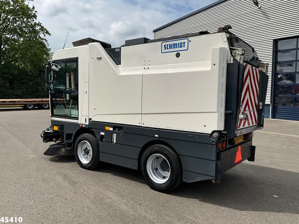 Schmidt Cleango 500 Compact Euro 6 with 3-rd brush