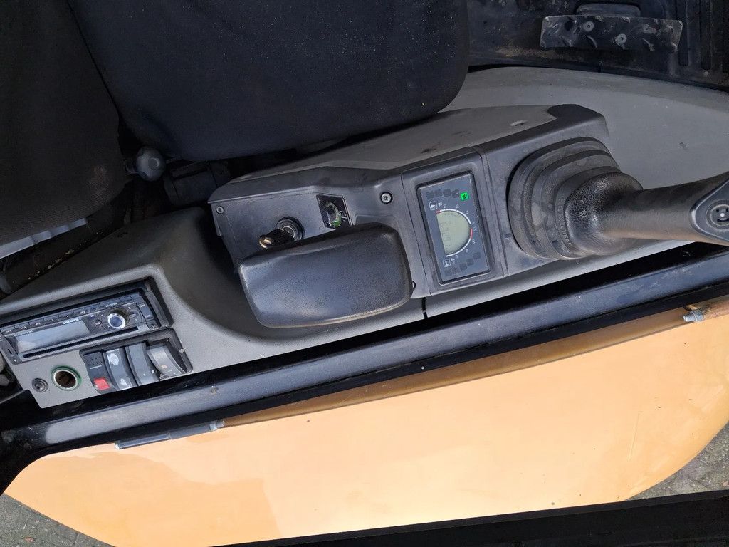 Caterpillar 302.7D minigraver 3bakjes