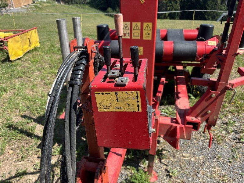 Pöttinger G400 Wickelmaschine