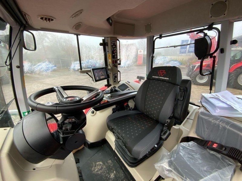 Massey Ferguson 6S.145 DYNA-VT