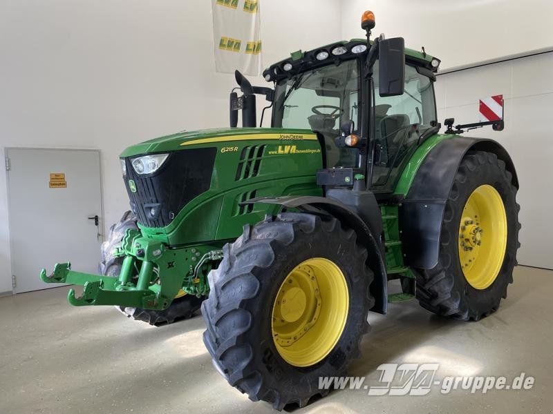 John Deere 6215R