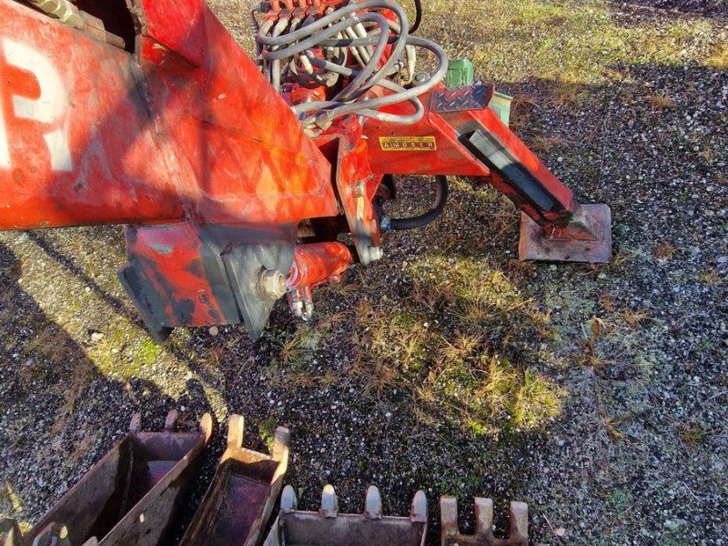 Moser  Heckbagger 4m