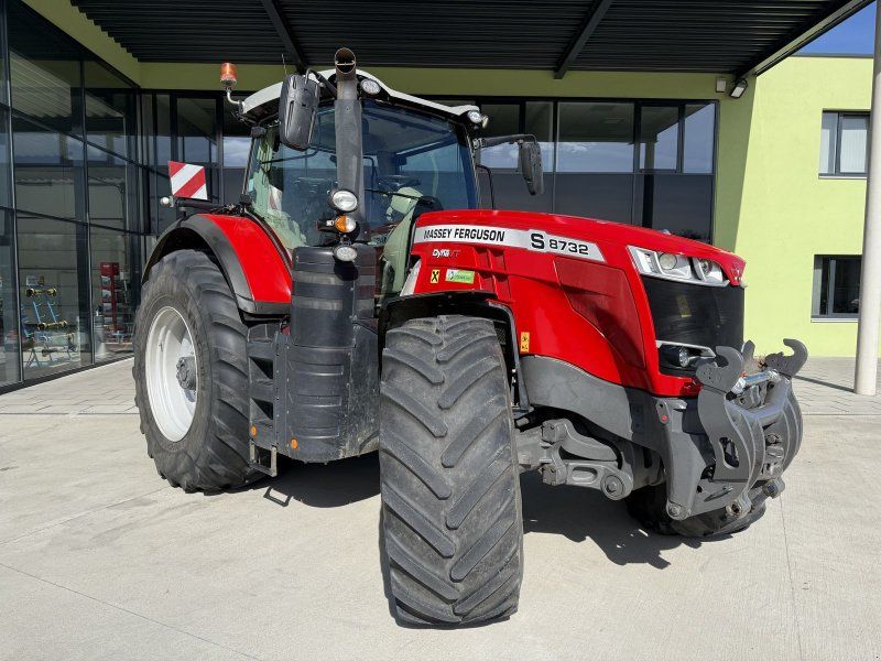 Massey Ferguson 8732 S Exclusive (Stage V)