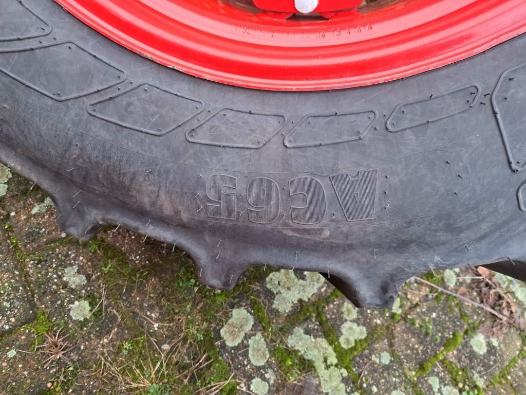 Mitas + Michelin 480/65R28 Mitas + 340/65R18 Michelin