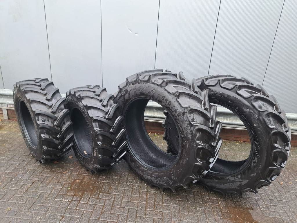 Mitas 540/65R38 + 440/65R28