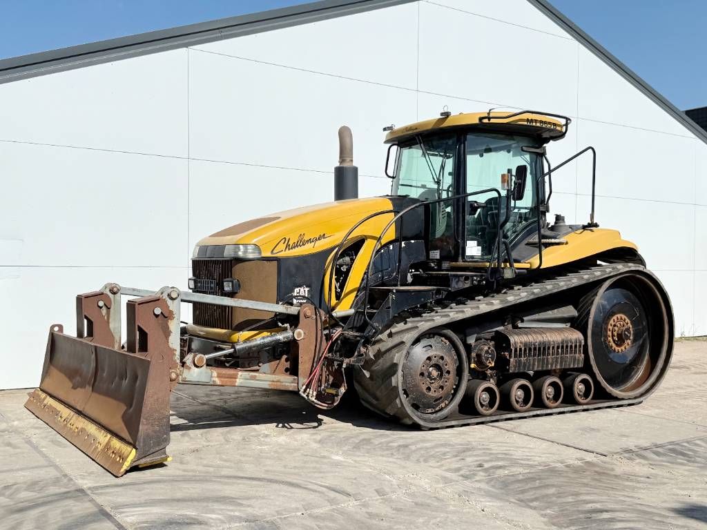 CAT Challenger MT865B - German Machine / Front Blade