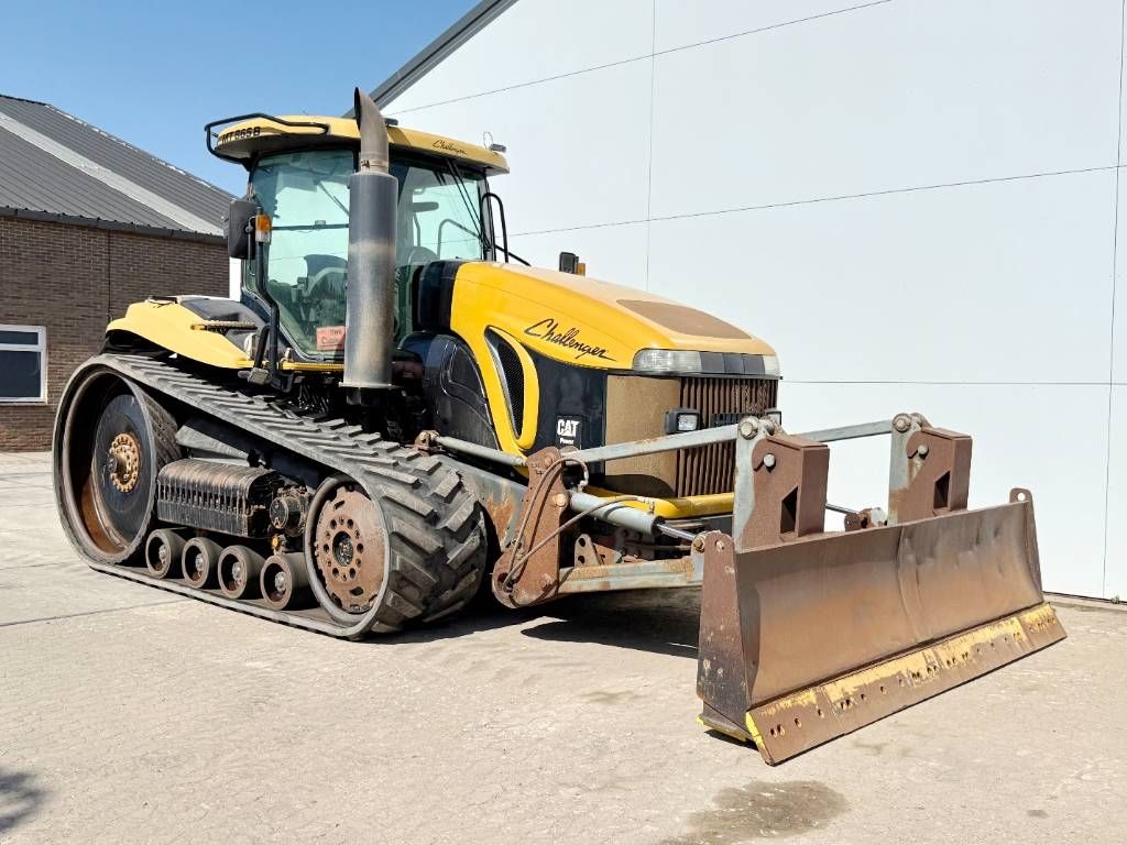 CAT Challenger MT865B - German Machine / Front Blade