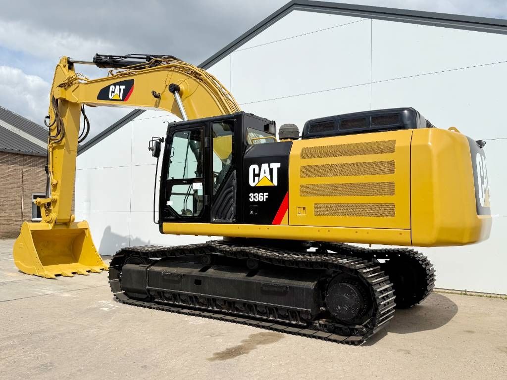 CAT 336FLN - Automatic Greasing / Backup Camera