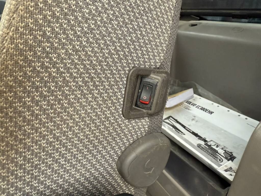 Volvo EC380EHR UHD - 24m / Hydr. Undercarriage / Oilquic