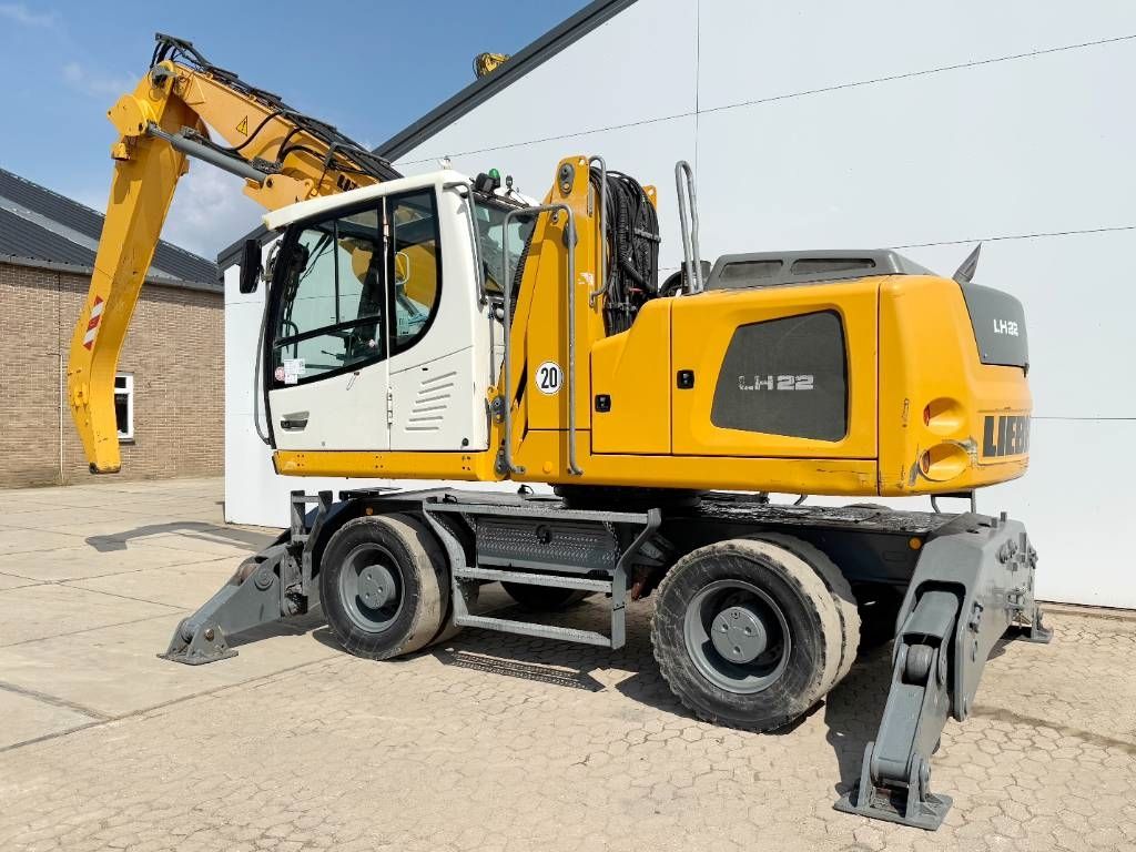 Liebherr LH22M Litronic - German Machine / Automatic Greasi