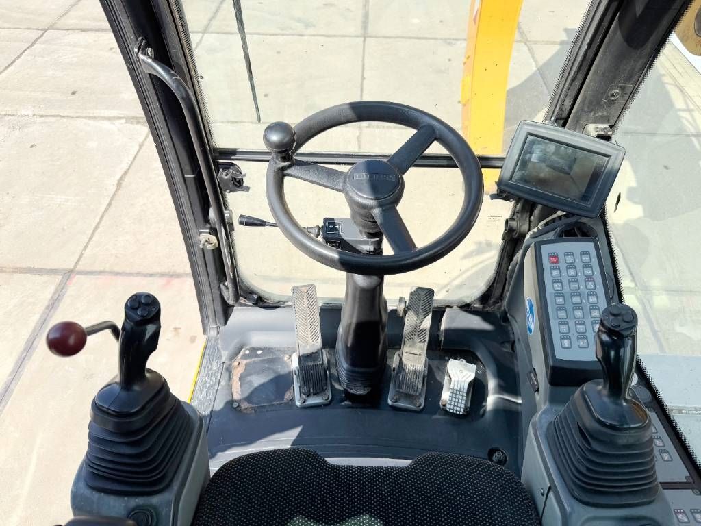 Liebherr LH22M Litronic - German Machine / Automatic Greasi