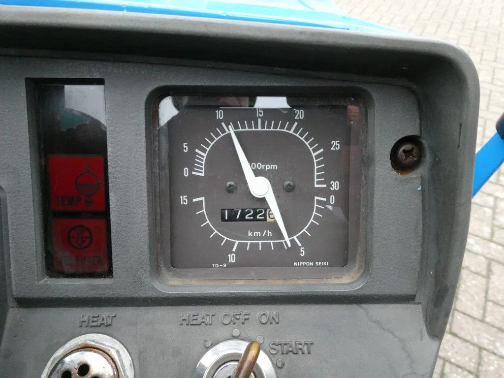 Mitsubishi MT1801D 4wd / 1722 Draaiuren / 4 Cilinder