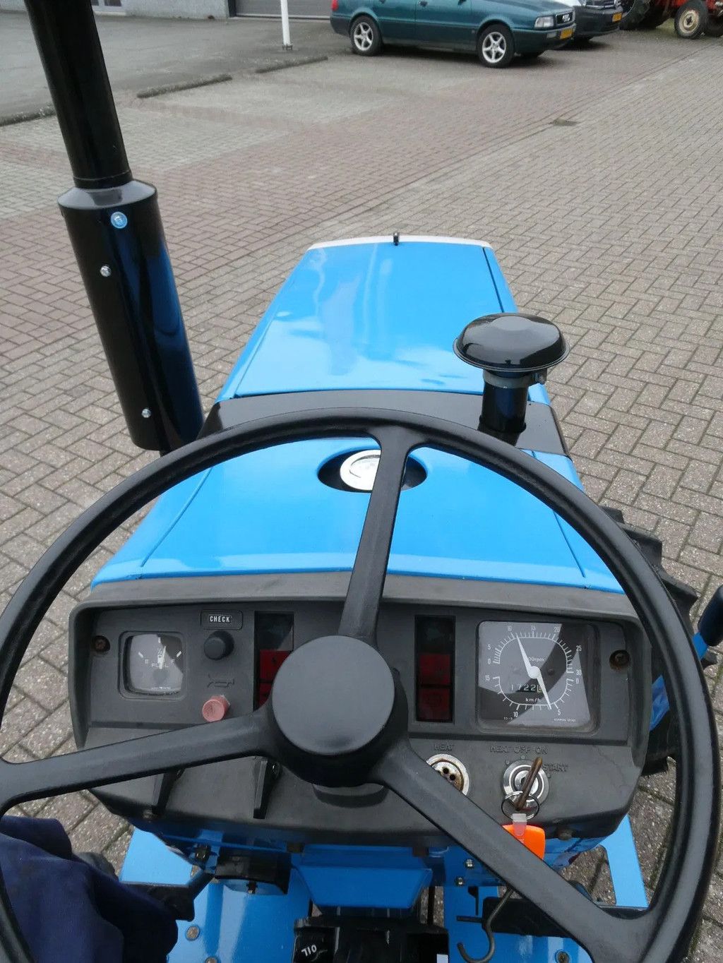 Mitsubishi MT1801D 4wd / 1722 Draaiuren / 4 Cilinder