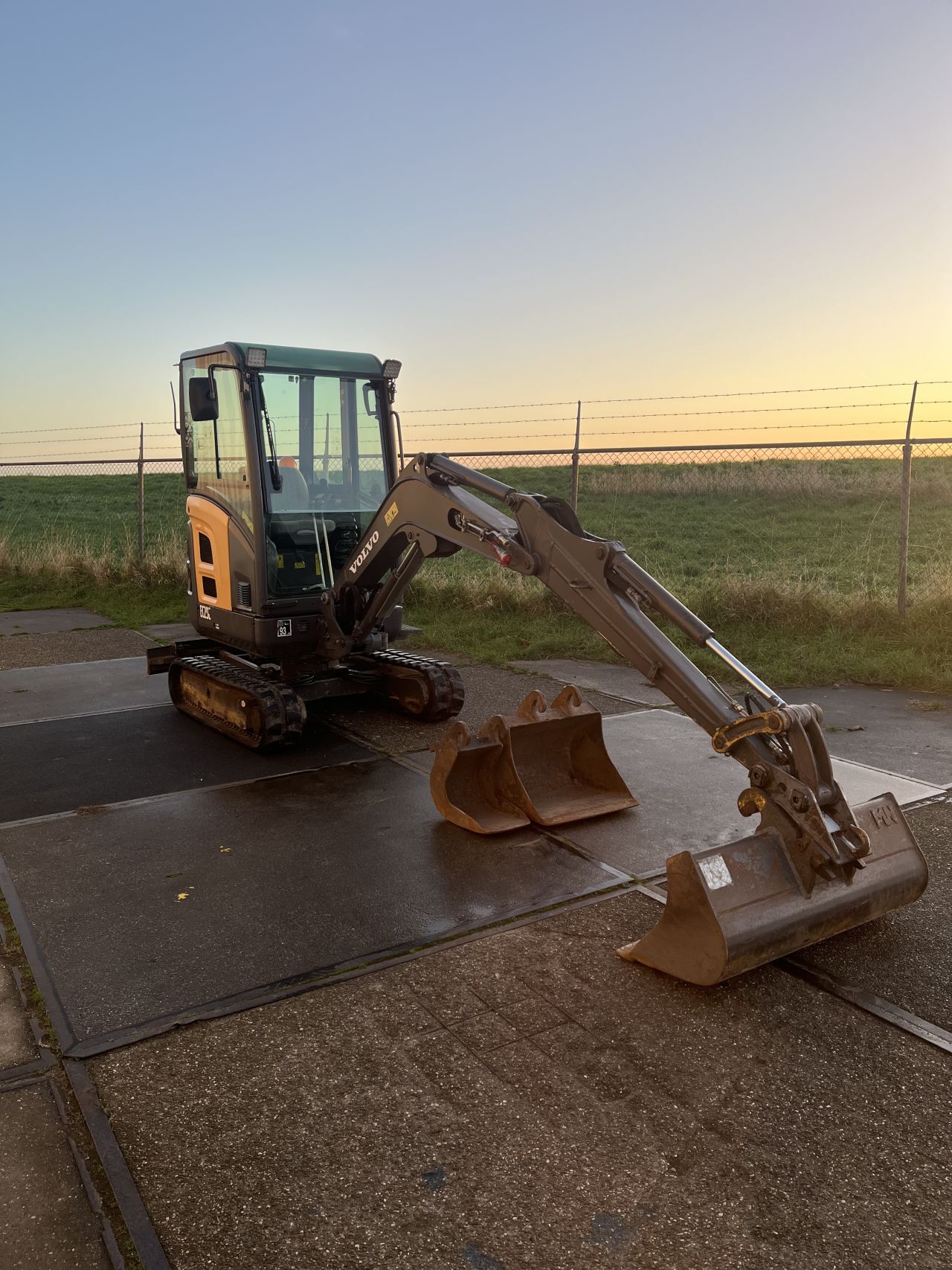 Volvo EC20C minigraver bouwjaar 2013