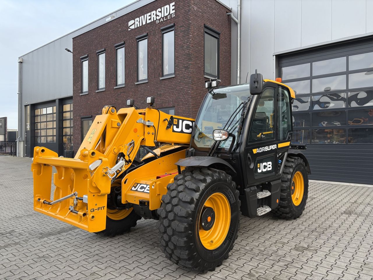 JCB 542-70 AGRI SUPER