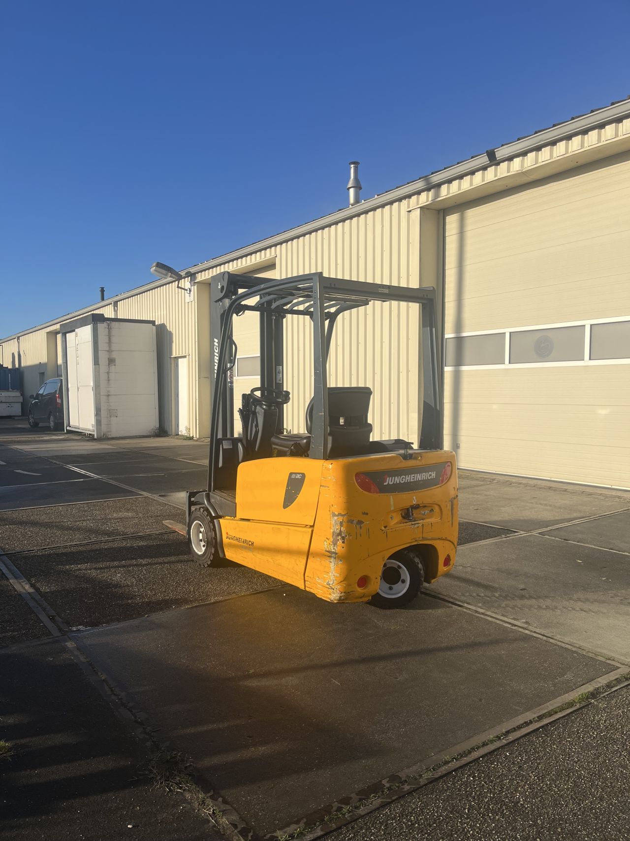 Jungheinrich heftruck EFG 220 bouwjaar 2004 met lage urenstand !