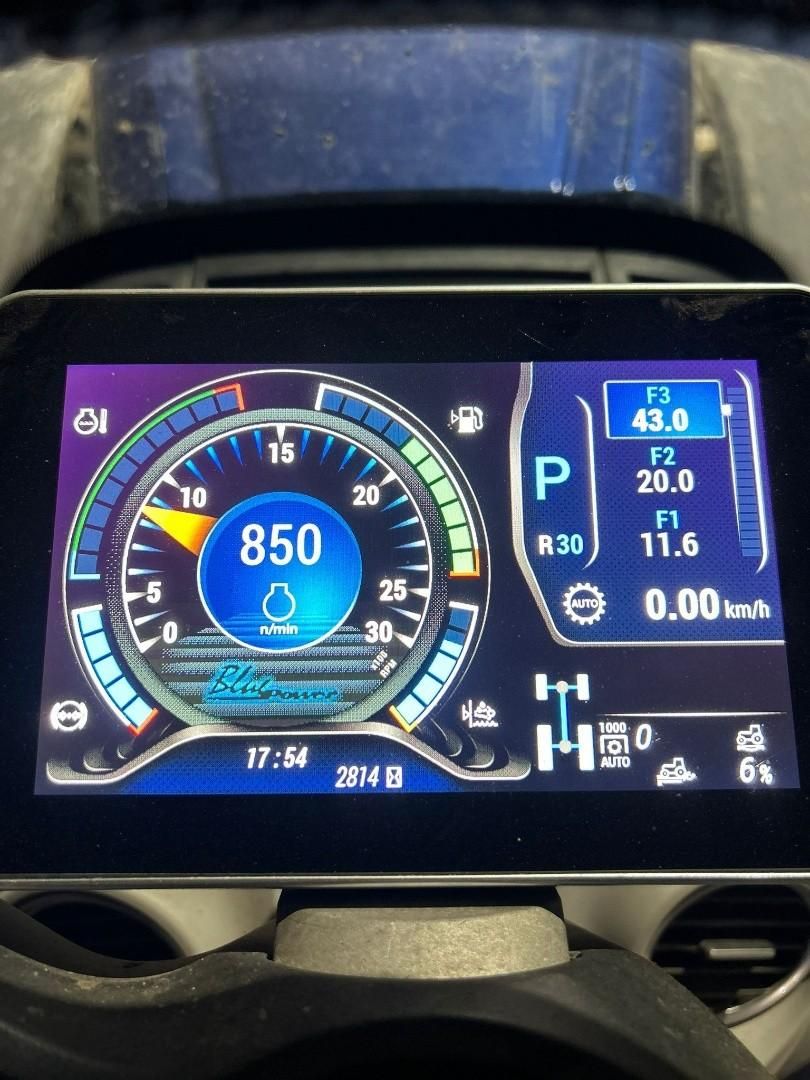 New Holland T7.300 WG4328