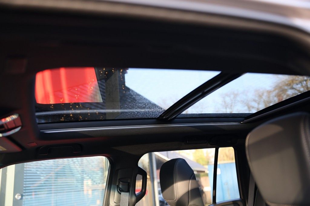 Toyota Landcruiser 250 2.8 D-4D 5DRS hybride 48v PROFESSIONAL A/T 5 SITZ