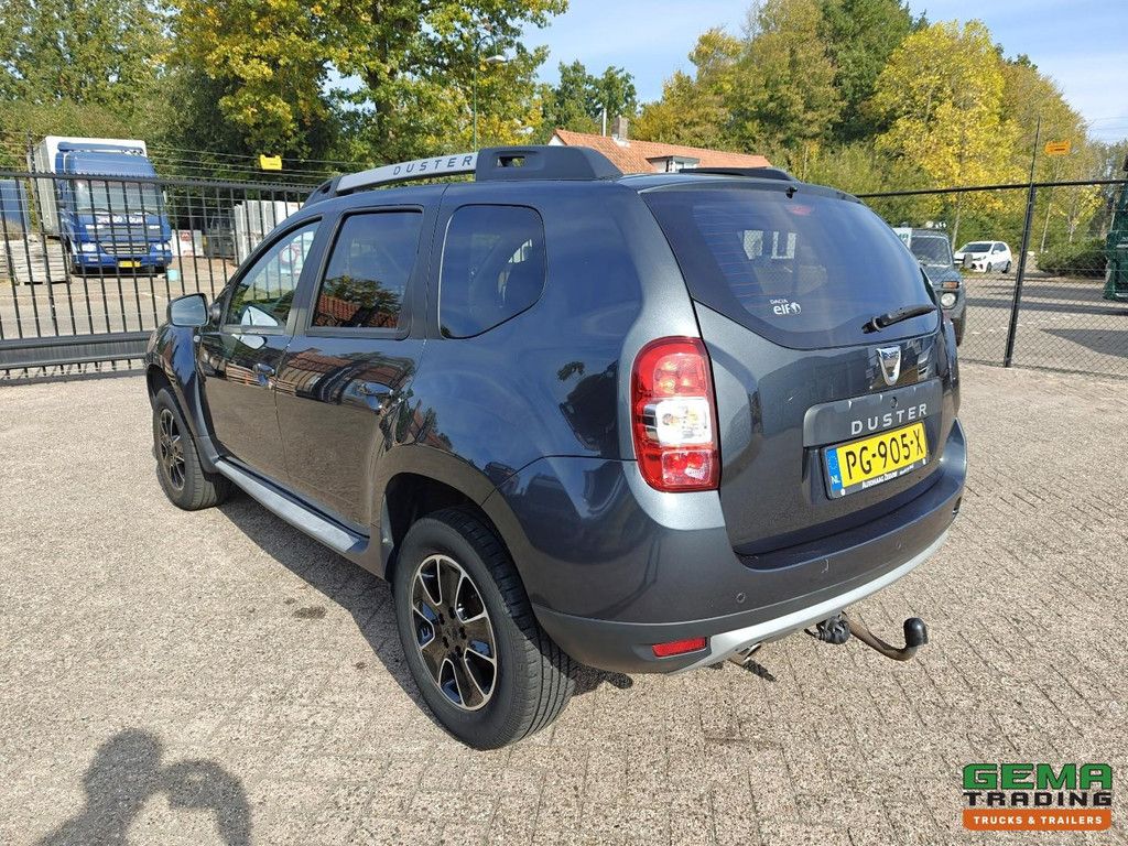 Dacia DUSTER 1.2 TCe Prestige 125PK - Navigatie - Trekhaak - Camera - 82.000km - NAP - 07/2026 APK - EXPORT