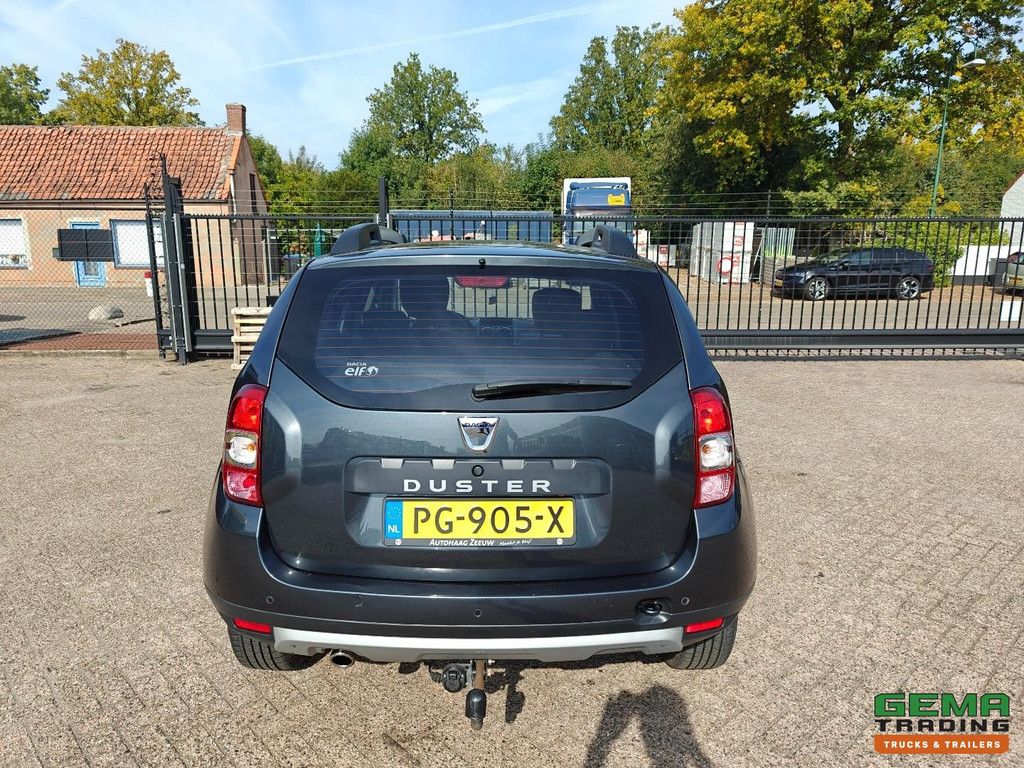 Dacia DUSTER 1.2 TCe Prestige 125PK - Navigatie - Trekhaak - Camera - 82.000km - NAP - 07/2026 APK - EXPORT
