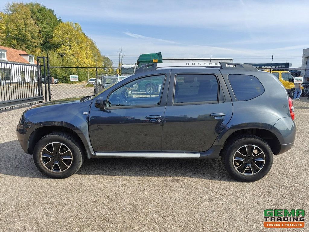 Dacia DUSTER 1.2 TCe Prestige 125PK - Navigatie - Trekhaak - Camera - 82.000km - NAP - 07/2026 APK - EXPORT