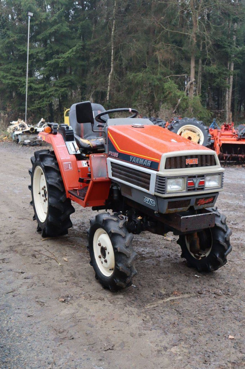 Kleintraktor Yanmar FX165D Diesel