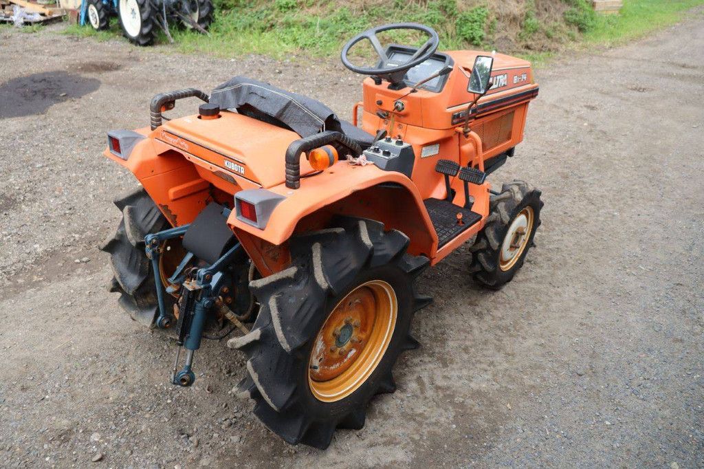 Minitractor Kubota B1-14 Bulltra Diesel 14.5pk
